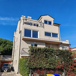  Apartman Mirta